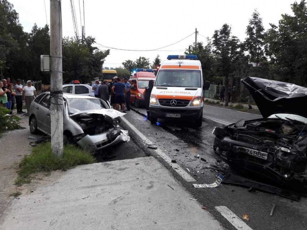 Șase răniți într-un accident rutier