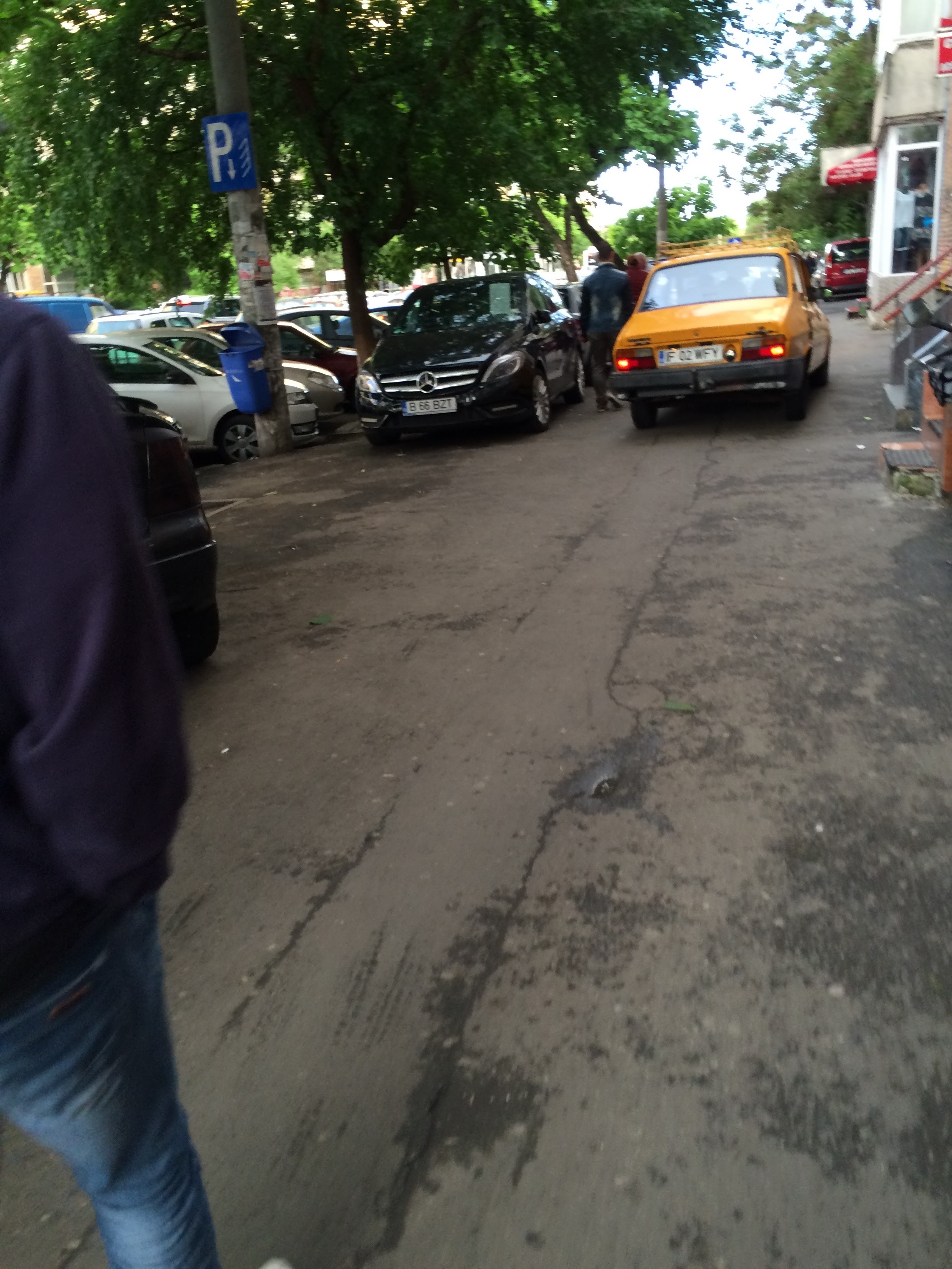 Nume:  IF02WFY.JPG
Afișări: 260
Mărime:  1,08 MB