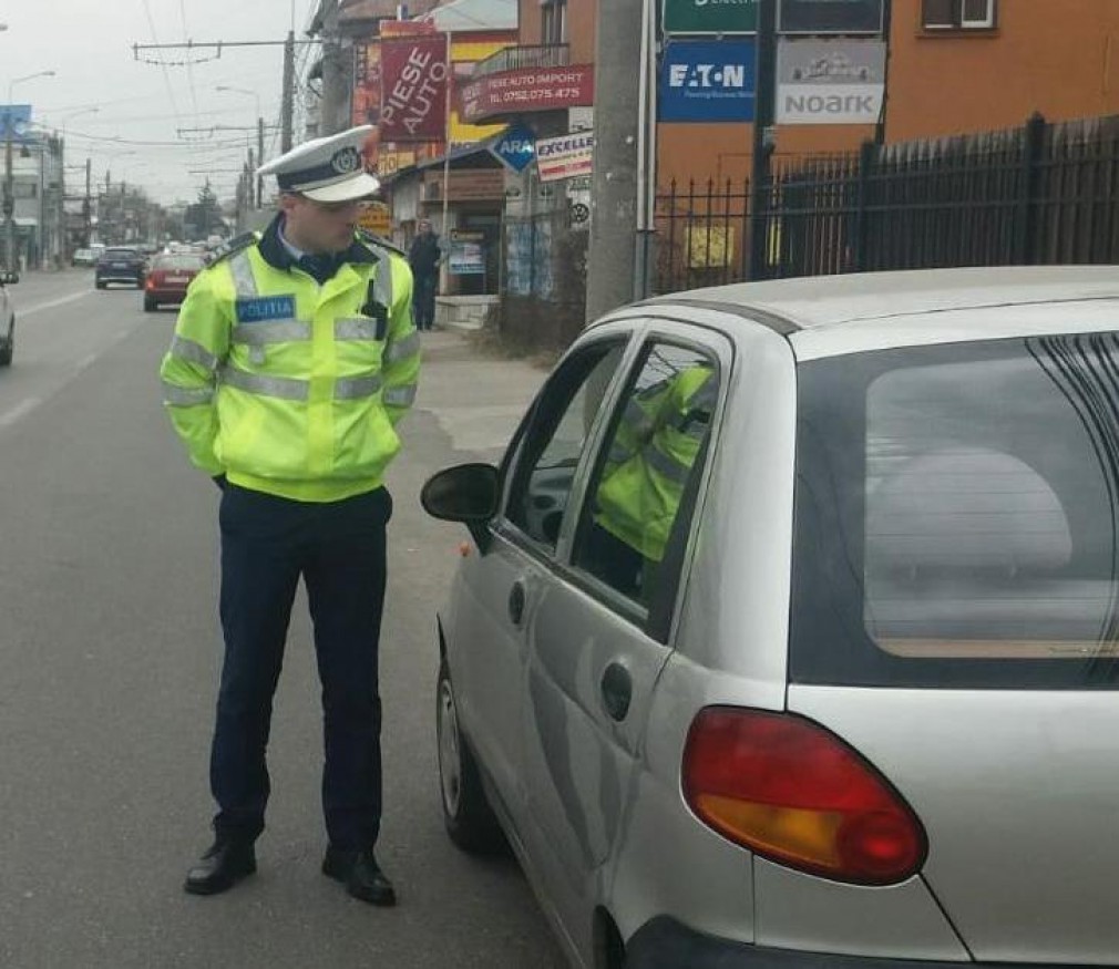 Cinci persoane, între care o femeie însărcinată şi un copil de cinci luni, au fost rănite