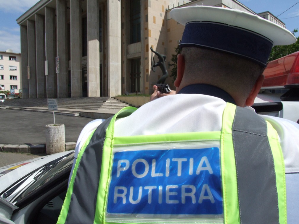 Sindicate: ce se întâmplă cu salariile polițiștilor