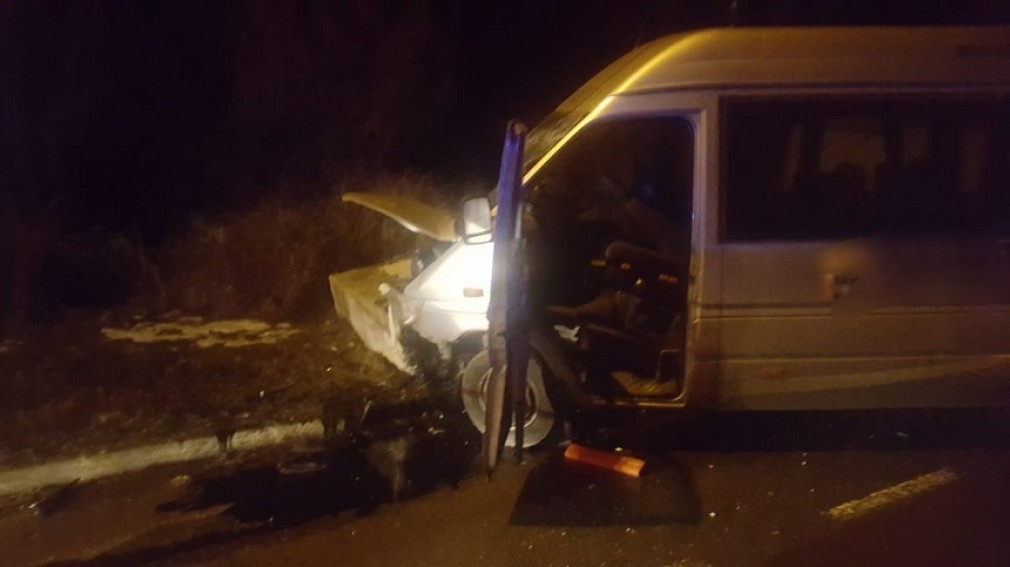 Accident cu 8 răniţi la intrarea în Turnu - Măgurele