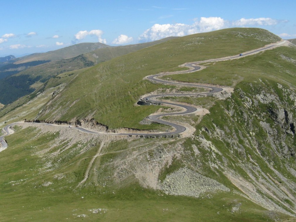 CNAIR: Transalpina se închide în zilele de 10 şi 11 august, pe un sector de drum de 2 kilometri