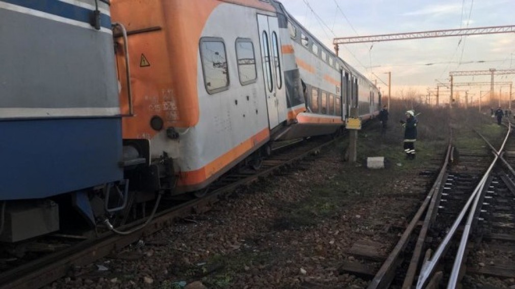 Femeie lovită de tren în zona unui pasaj de cale ferată