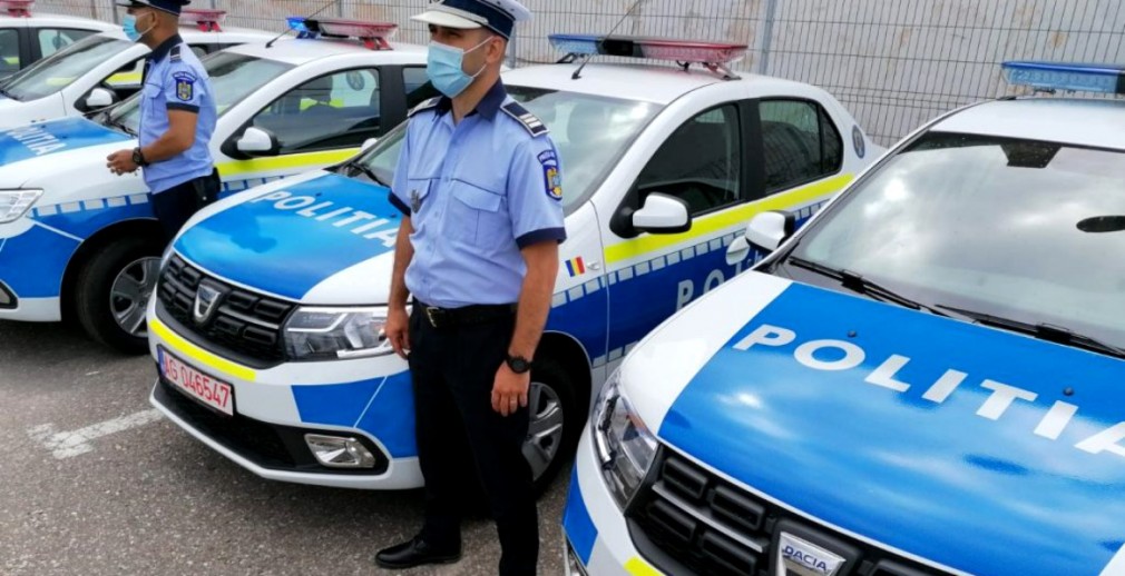 Poliția română are un nou „look”: galben - albastru