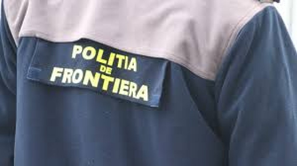 Poliţist de frontieră, prins în flagrant când lua mită