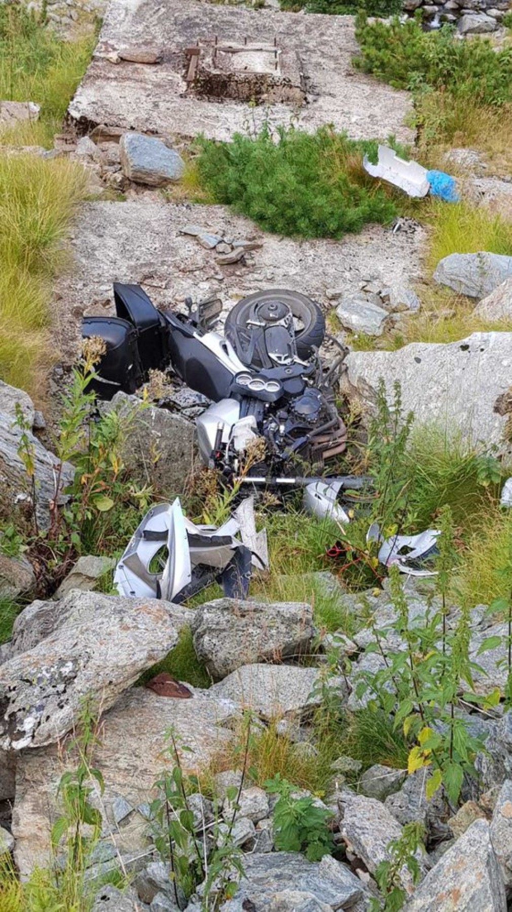 Un turist din Polonia a fost rănit după ce a pierdut controlul motocicletei pe care o conducea
