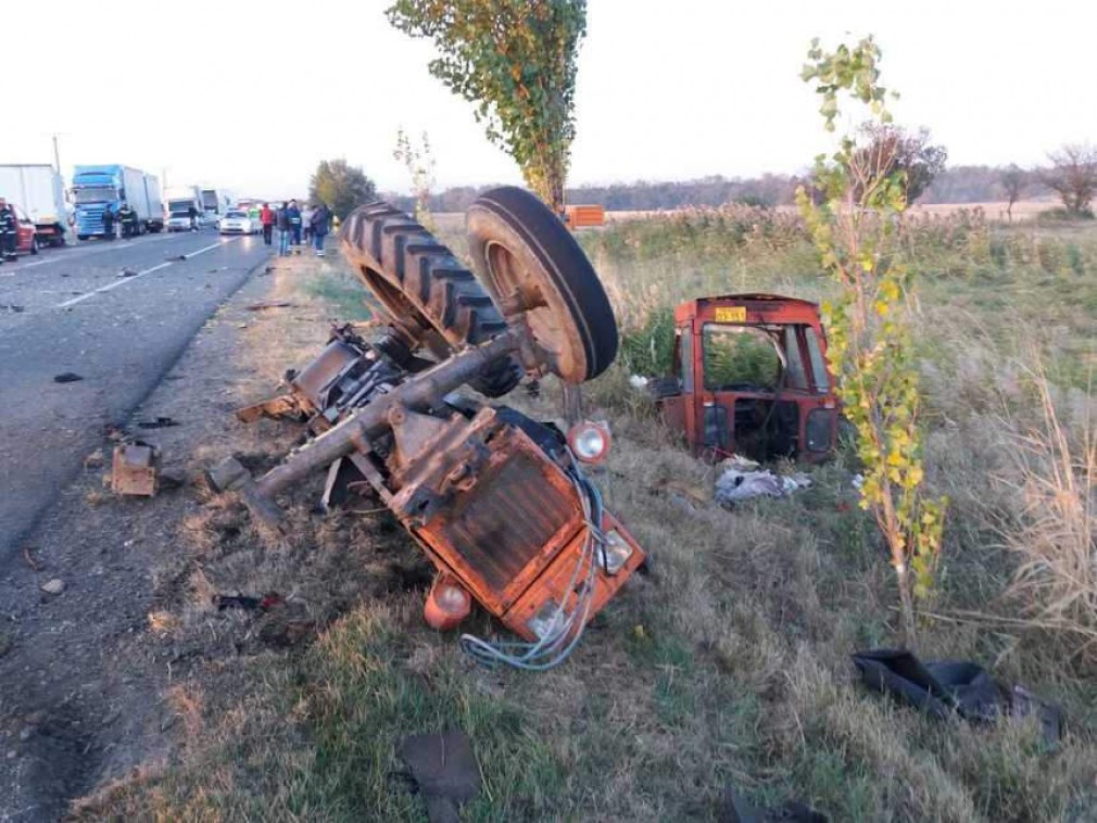 Un tractor a provocat un carnagiu