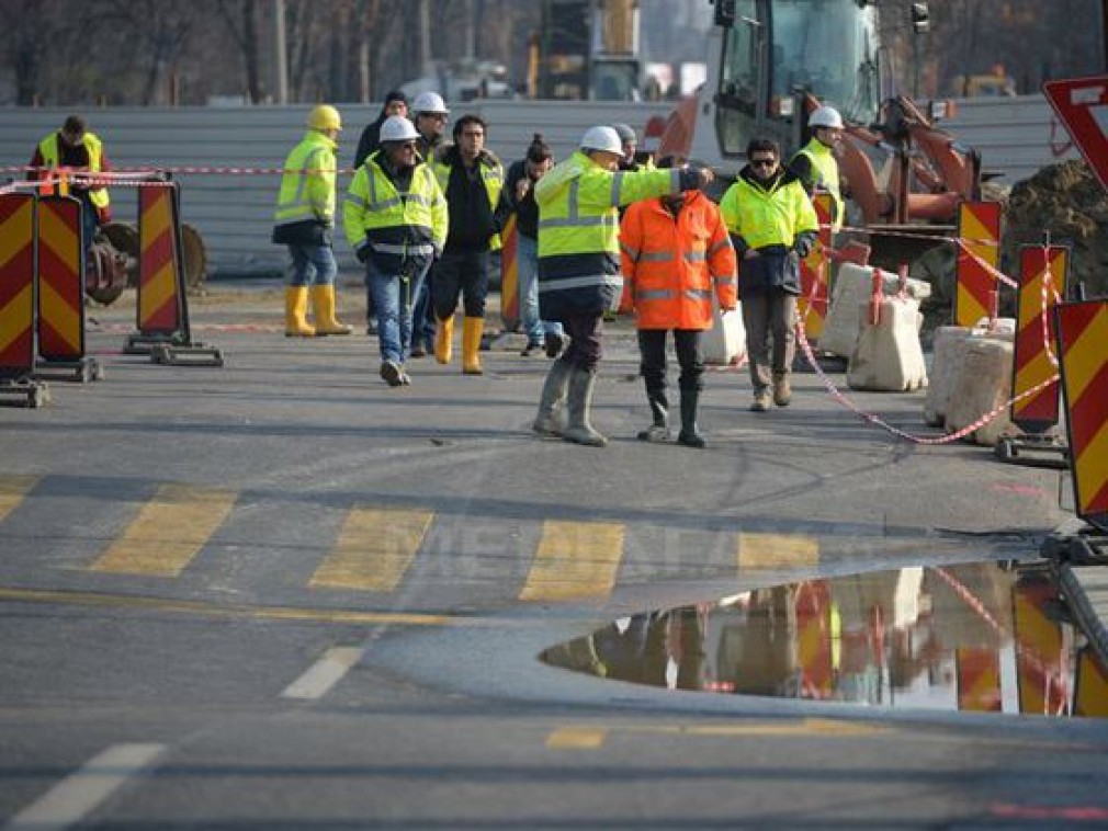 Trafic redeschis în intersecţia dintre bulevardele Eroilor si Eroilor Sanitari