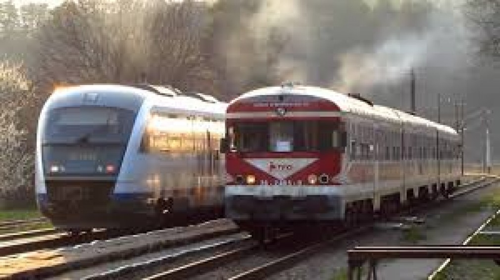 Trenurile din România merg mai prost ca acum un secol