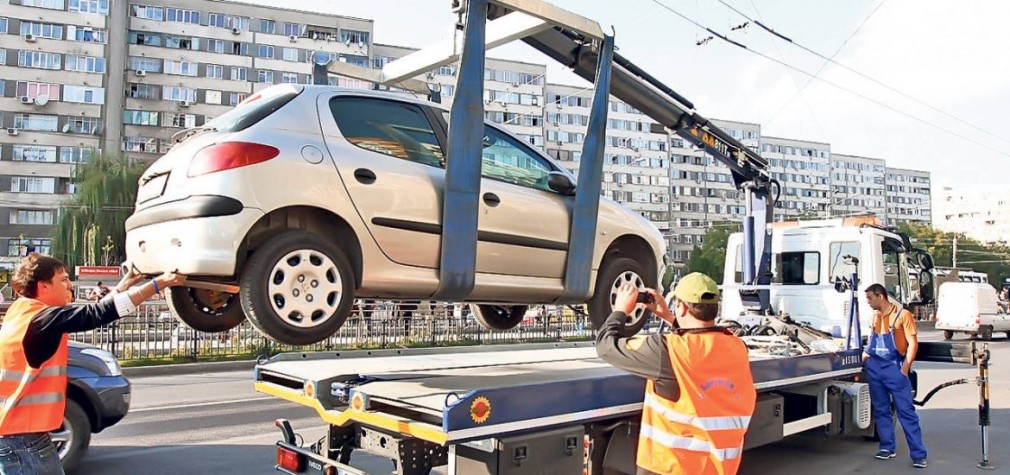 Primăria București va ridica mașini. Vezi tarifele