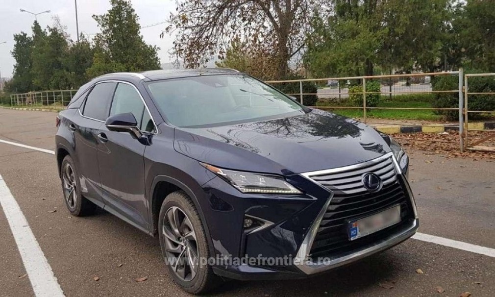 Autoturism marca Lexus furat, căutat de autorităţile din Italia şi Elveţia, descoperit la Vama Albiţa