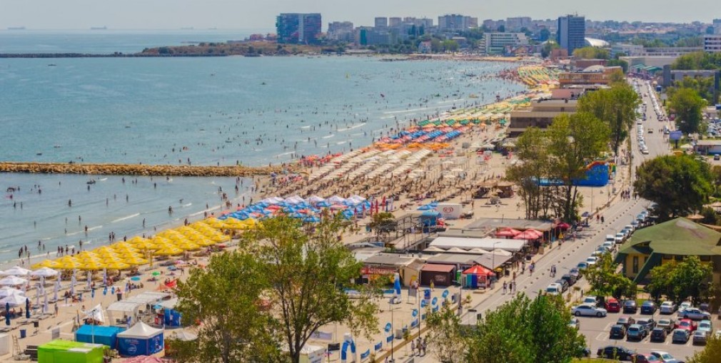 O tânără din Republica Moldova a încercat să iasă din România cu acte găsite pe o plajă din Constanţa