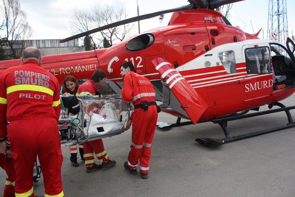 Trei tineri, la spital după un accident de mașină