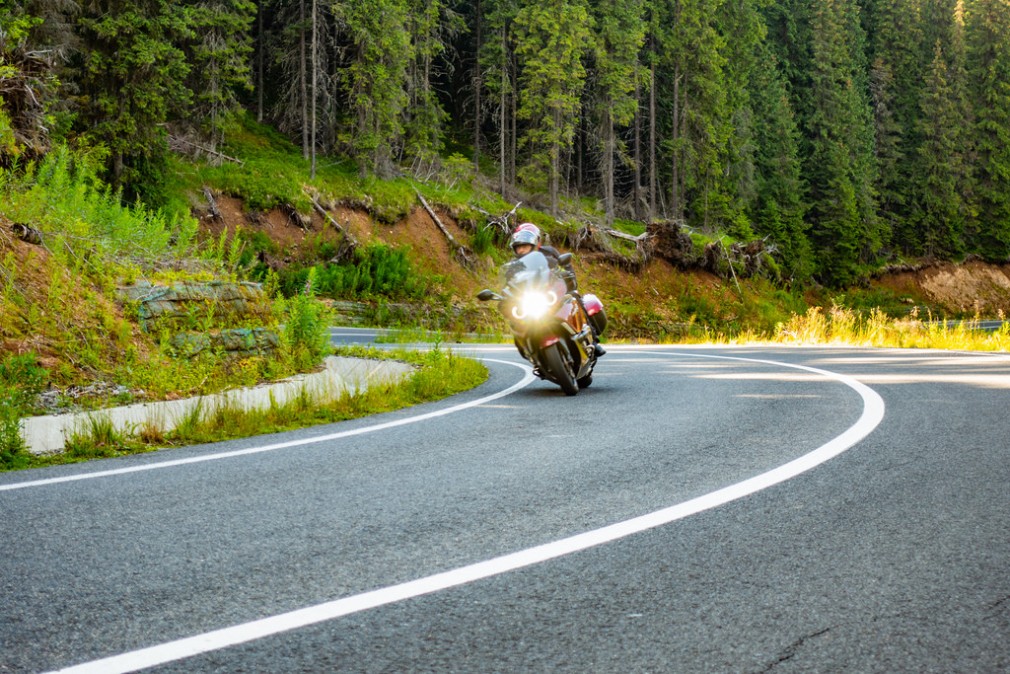 Un motociclist a murit pe Transalpina